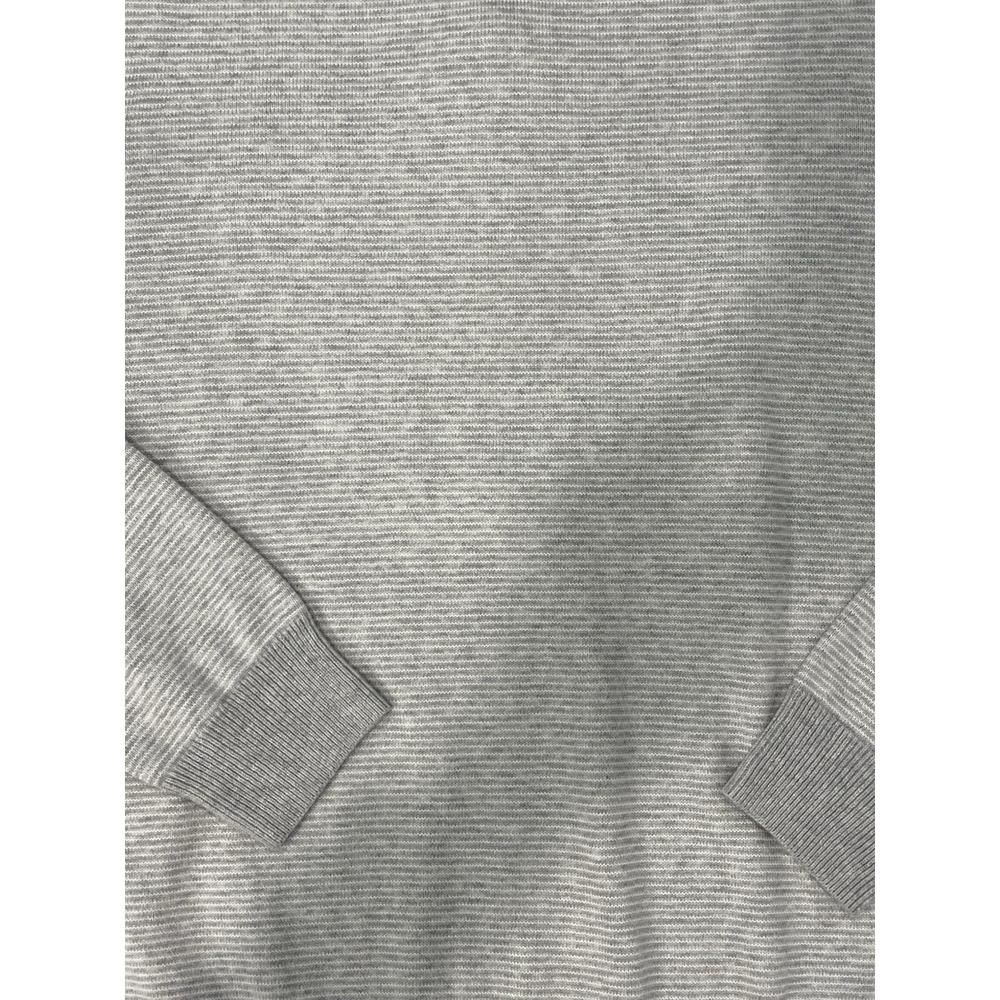 Vineyard Vines Men's Light Gray/White Striped 1/4 Zip sz Med NWOT Condition - Picture 11 of 12